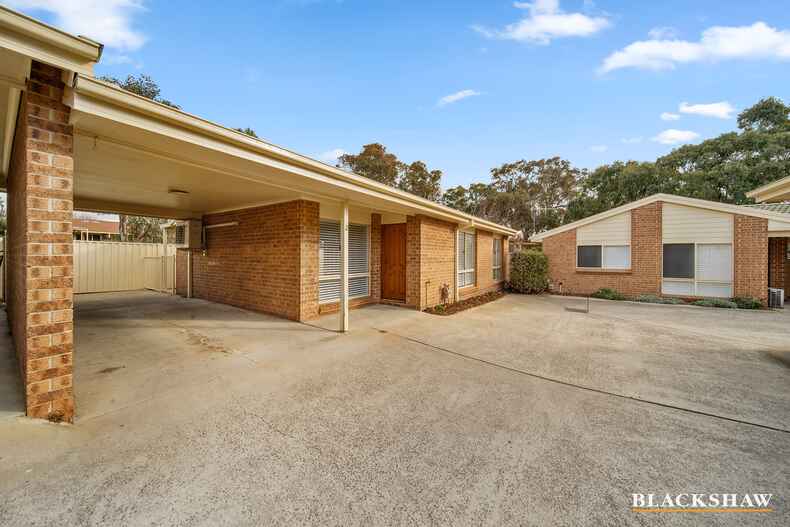 2/7-9 Walker Crescent Jerrabomberra