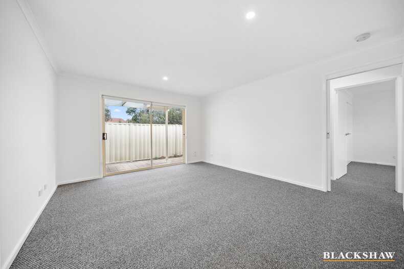 2/7-9 Walker Crescent Jerrabomberra