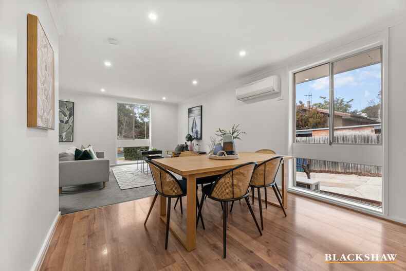 48 De Graaff Street Holder