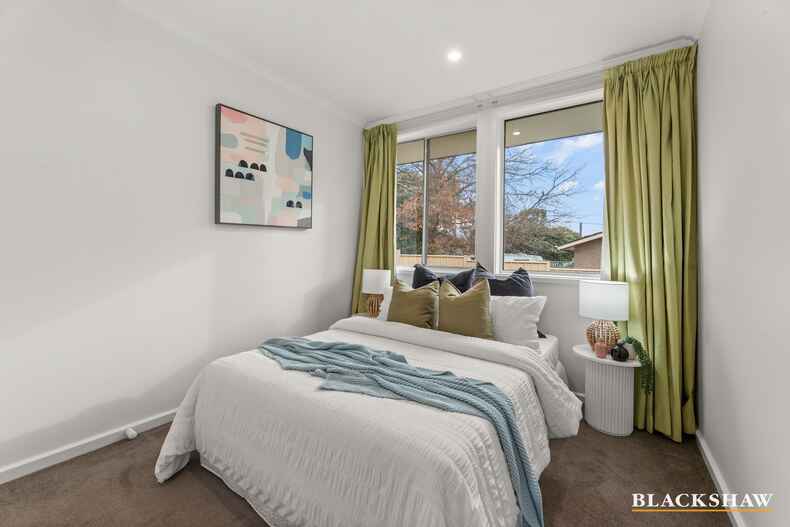 48 De Graaff Street Holder