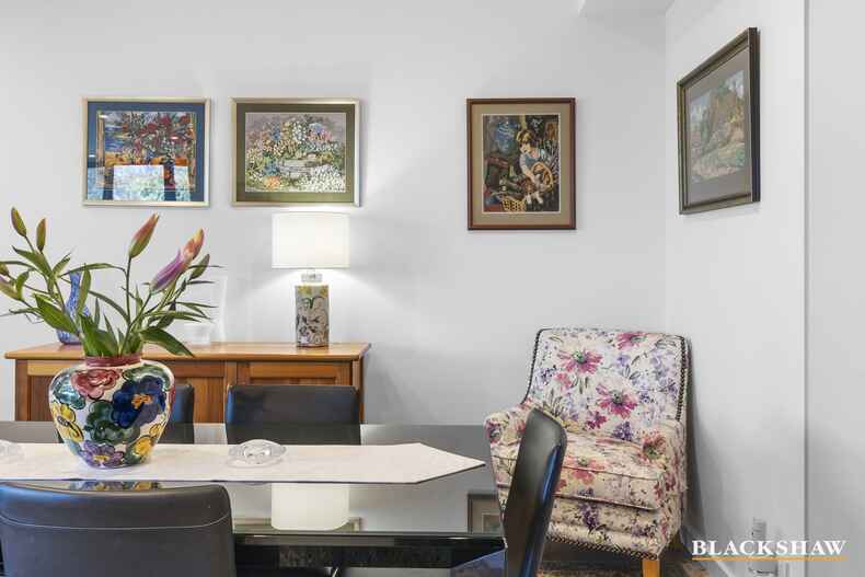 180/44 Constitution Avenue Parkes