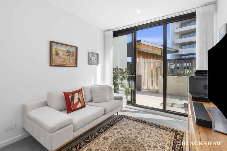 180/44 Constitution Avenue Parkes