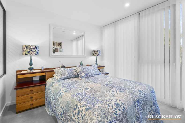 180/44 Constitution Avenue Parkes