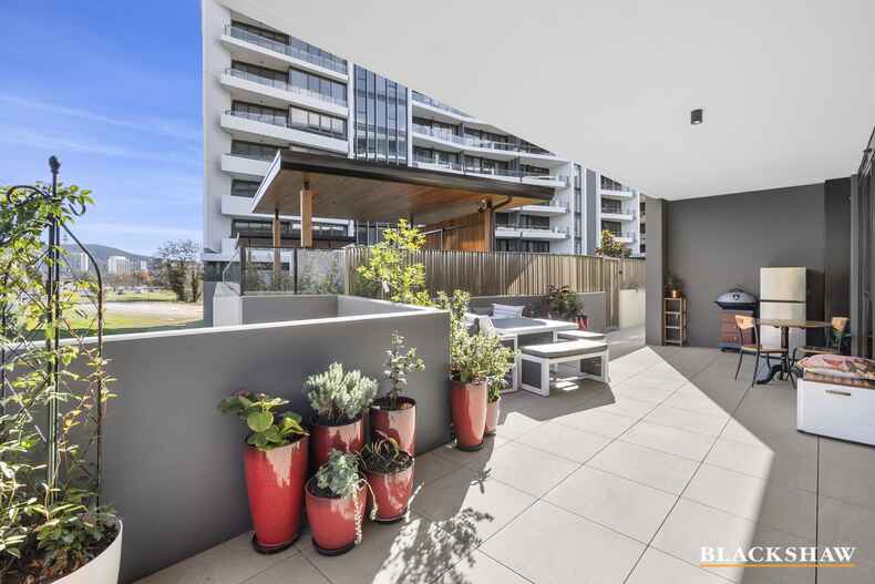 180/44 Constitution Avenue Parkes