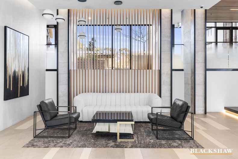 180/44 Constitution Avenue Parkes