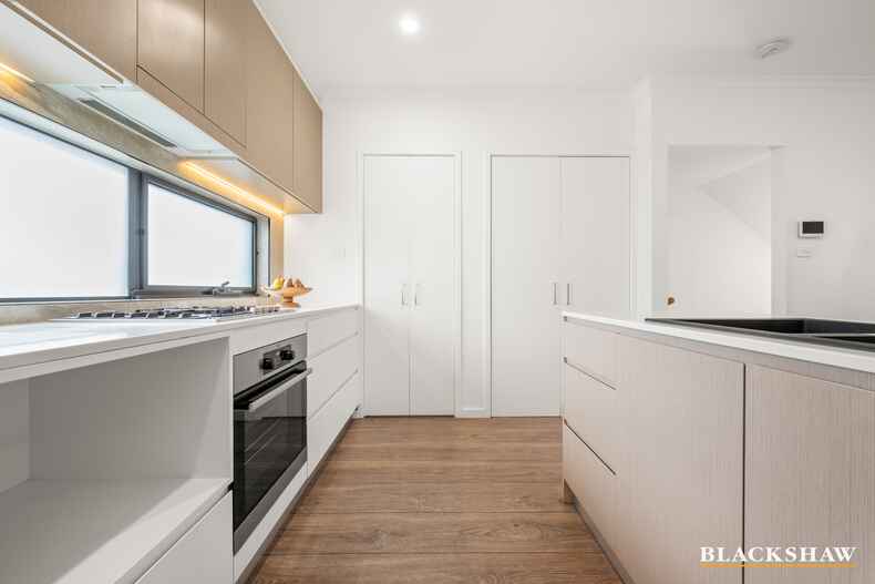 28/128 Easty Street Phillip