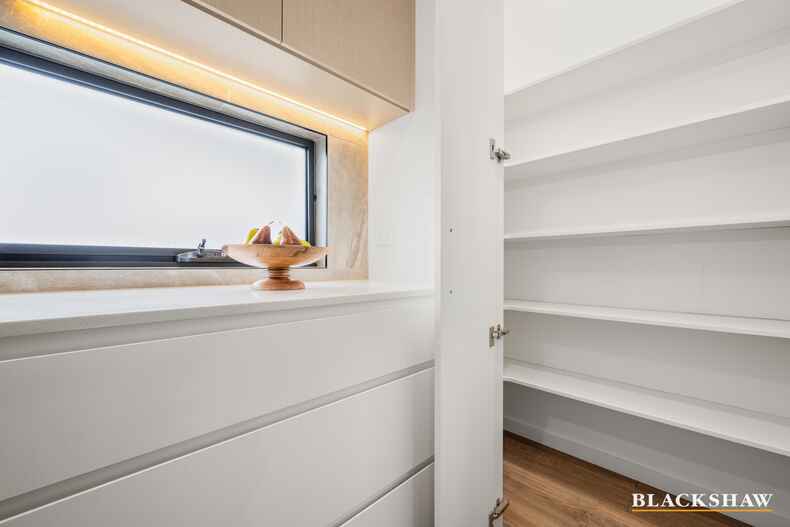 28/128 Easty Street Phillip