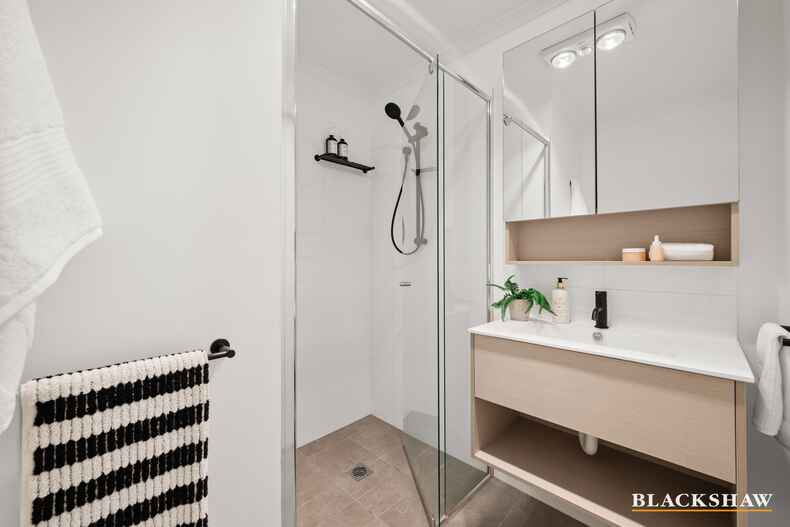 28/128 Easty Street Phillip