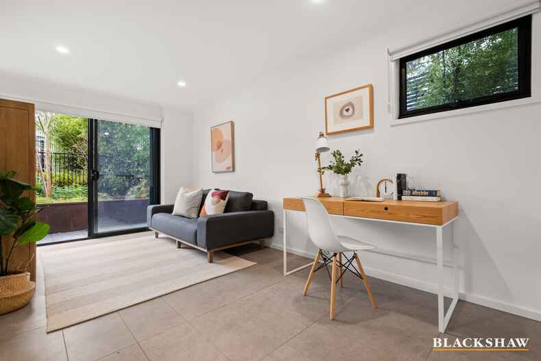 28/128 Easty Street Phillip