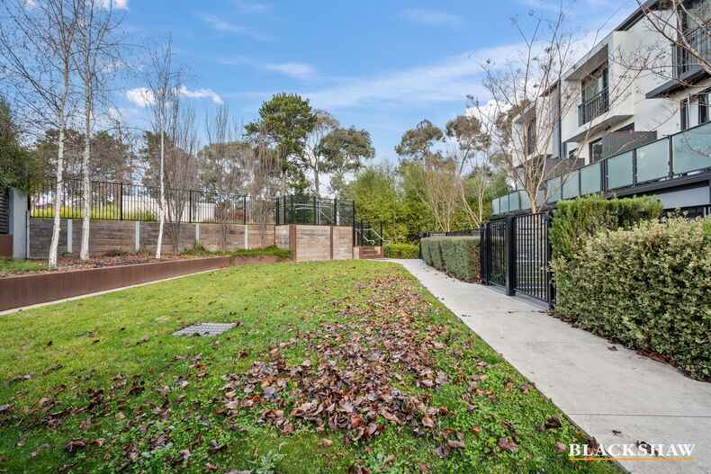 28/128 Easty Street Phillip