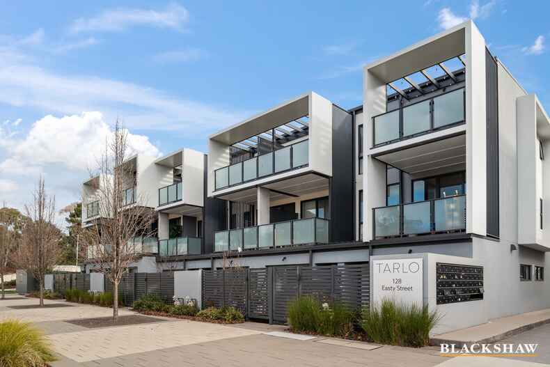 28/128 Easty Street Phillip