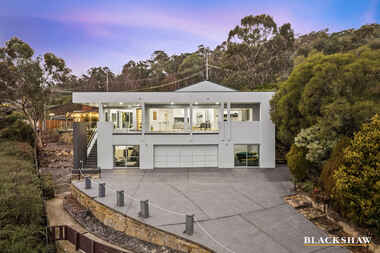 18 Couvreur Street Garran