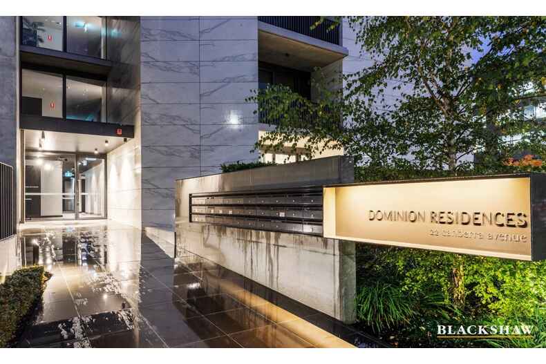 17/22 Canberra Avenue Forrest