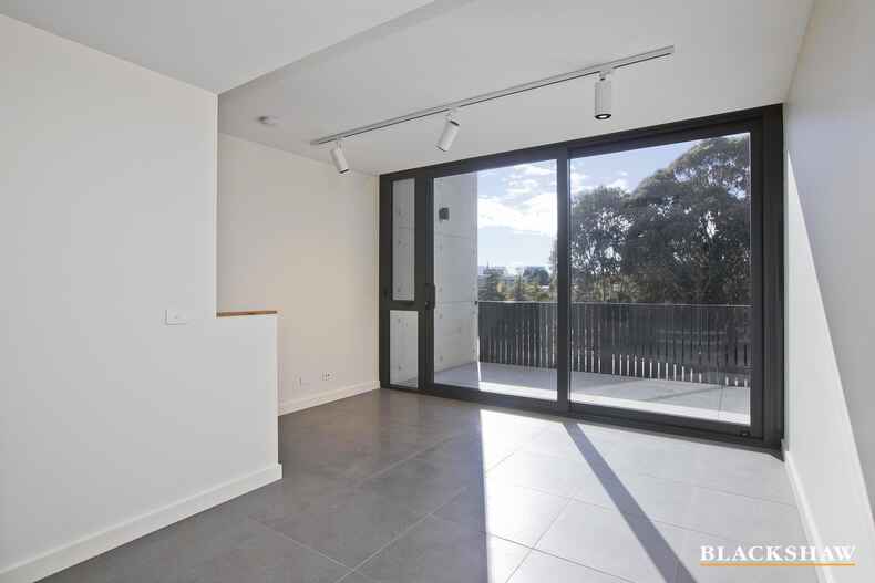 17/22 Canberra Avenue Forrest