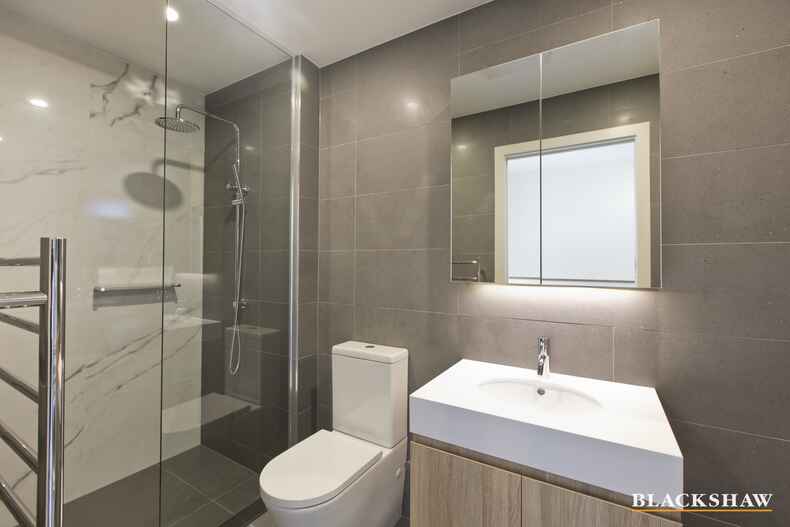 17/22 Canberra Avenue Forrest