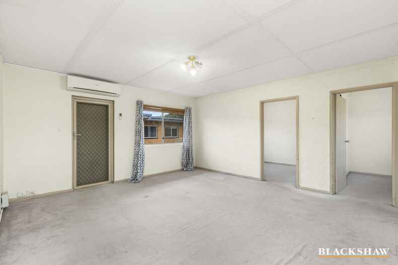 11/18 Booth Street Queanbeyan