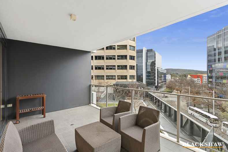 18/45 West Row City 18/45 West Row City