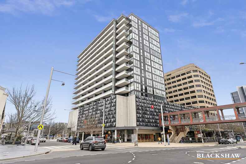 18/45 West Row City 18/45 West Row City