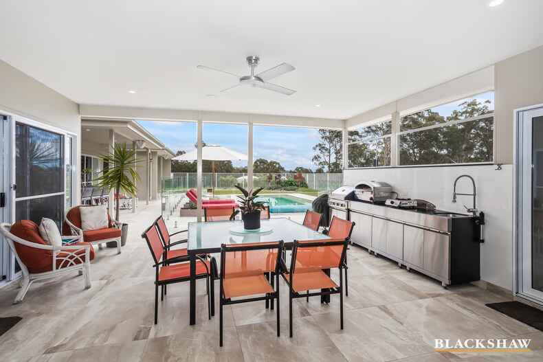 8 Victor Circuit Batehaven