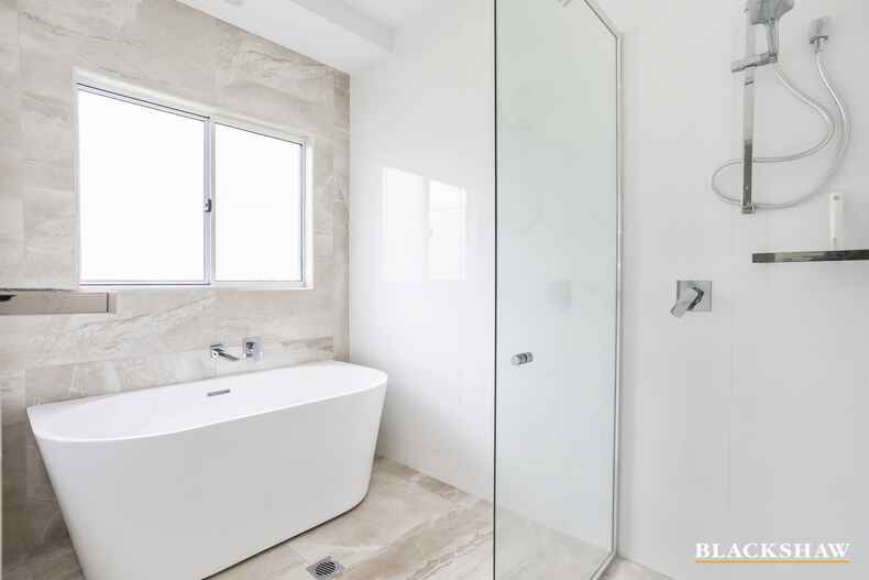 8 Victor Circuit Batehaven