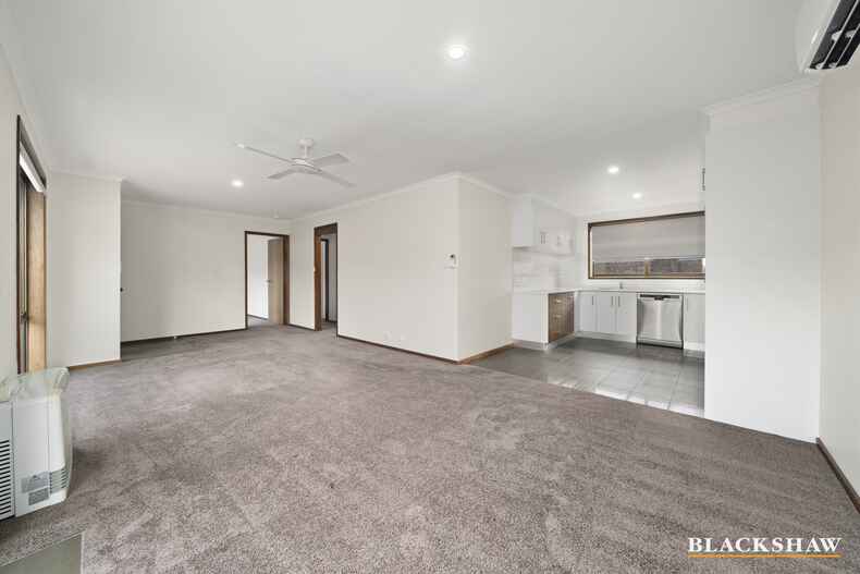 1 & 2/39 Molonglo Street Queanbeyan East