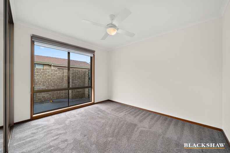 1 & 2/39 Molonglo Street Queanbeyan East