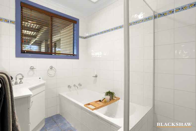 1 Solomon Crescent Latham