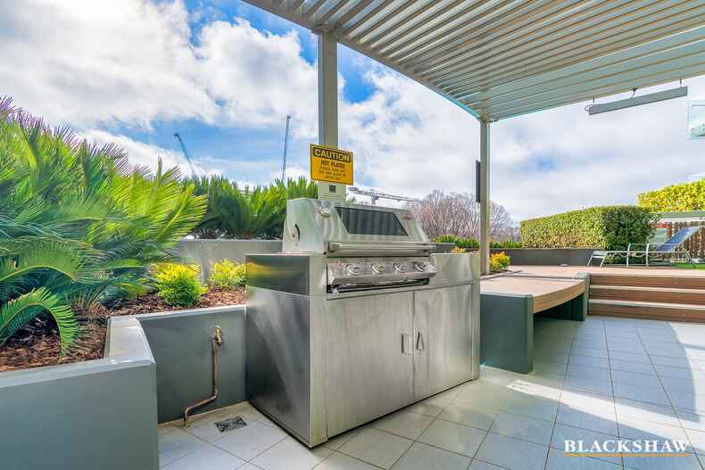 1517/240 Bunda Street City