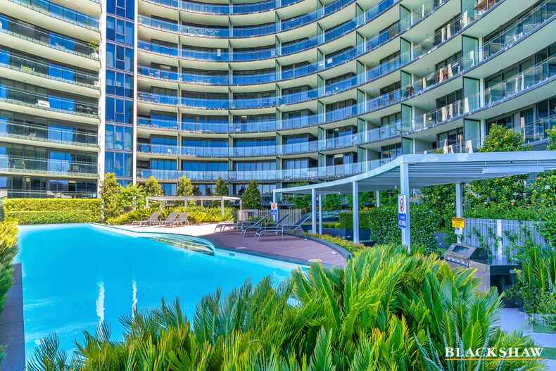 1517/240 Bunda Street City