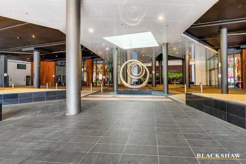 1517/240 Bunda Street City