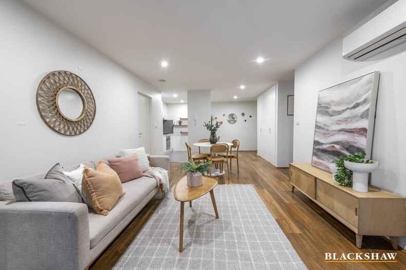 86/41 Philip Hodgins Street Wright