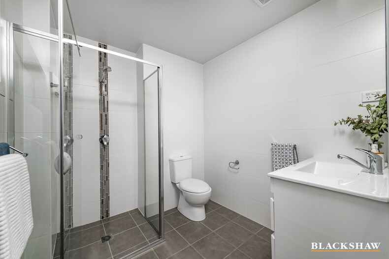 86/41 Philip Hodgins Street Wright