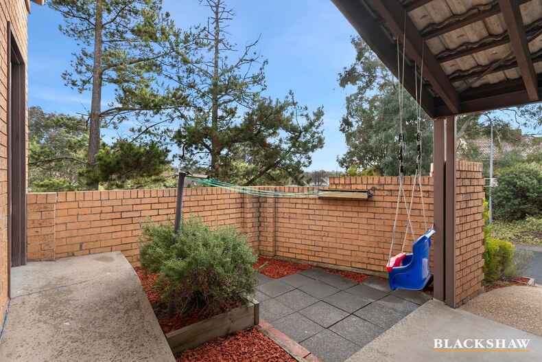 1/2 Thurlow Place Belconnen