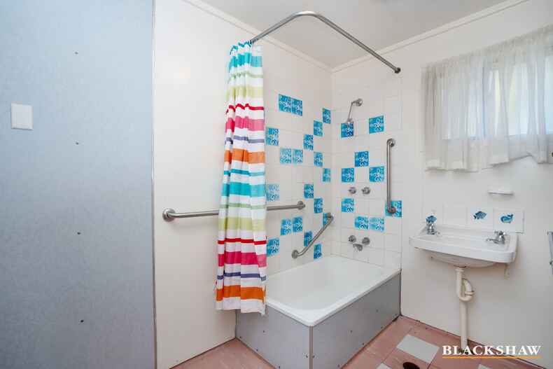 2 Heales Place Curtin 2 Heales Place Curtin