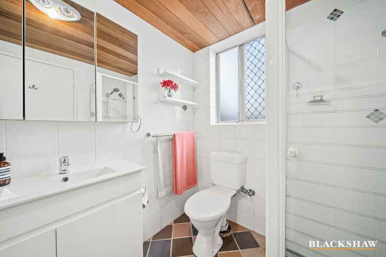 6/8 Davison Street Crestwood