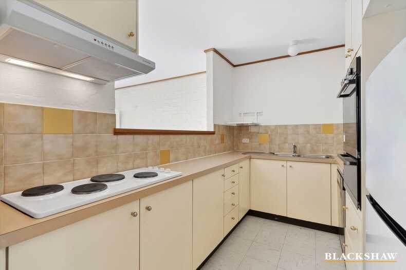 23/11 Howitt Street Kingston