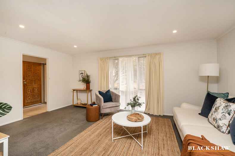 4 Antares Crescent Giralang