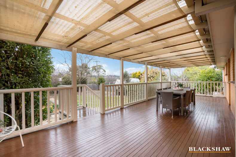 4 Antares Crescent Giralang