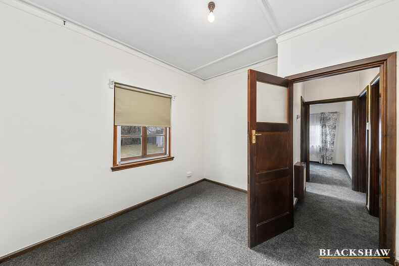 34 Lockyer Street Griffith 34 Lockyer Street Griffith