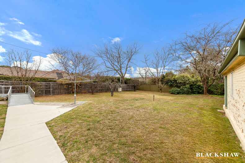 34 Lockyer Street Griffith 34 Lockyer Street Griffith