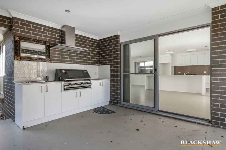 21 Macandie Street Casey 21 Macandie Street Casey