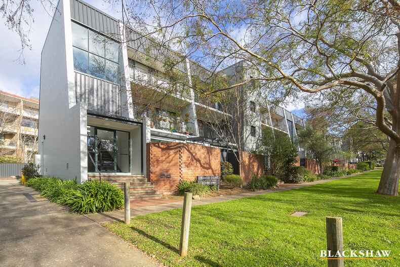 16/10 Ovens Street Griffith