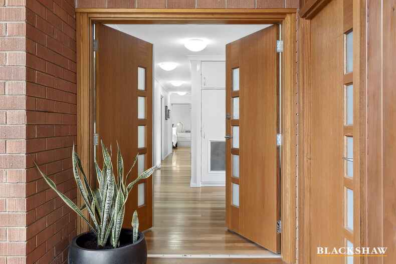 37 Colvin Street Hughes 37 Colvin Street Hughes