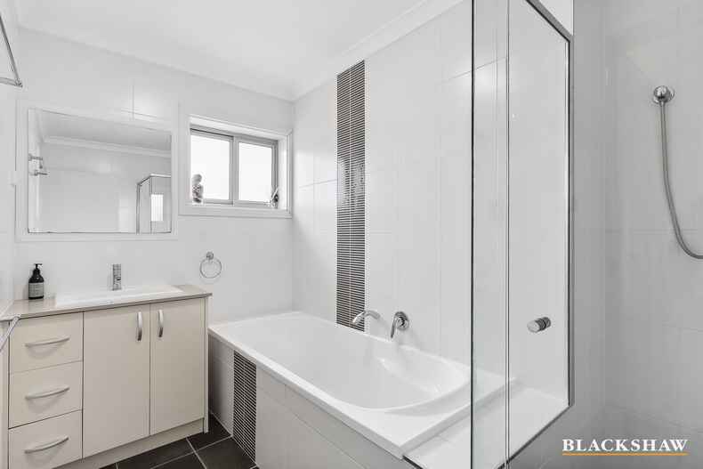 37 Colvin Street Hughes 37 Colvin Street Hughes