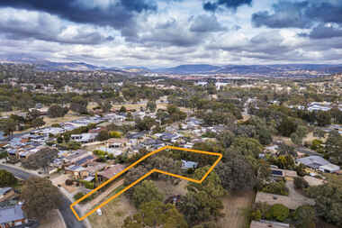 14A & 14B Vanzetti Crescent Kambah