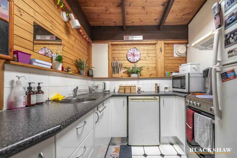 14A & 14B Vanzetti Crescent Kambah