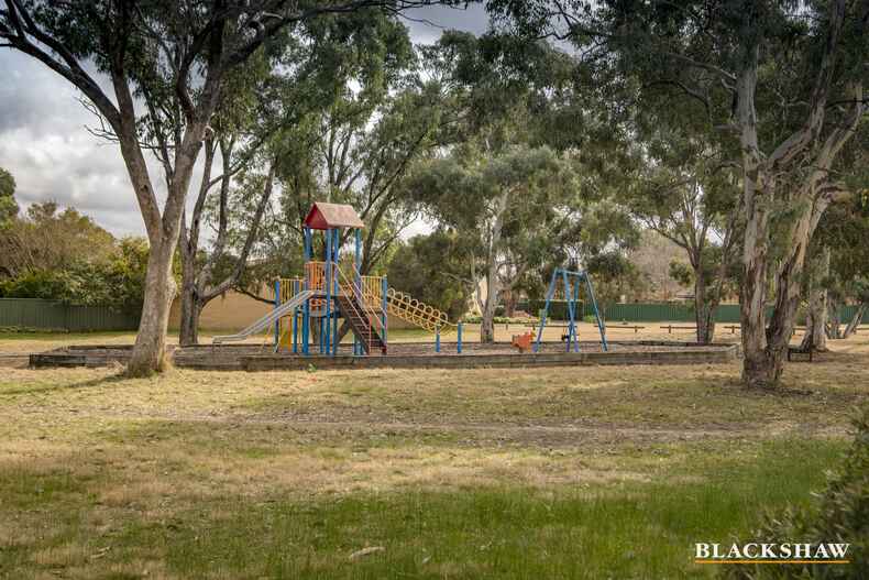 14A & 14B Vanzetti Crescent Kambah