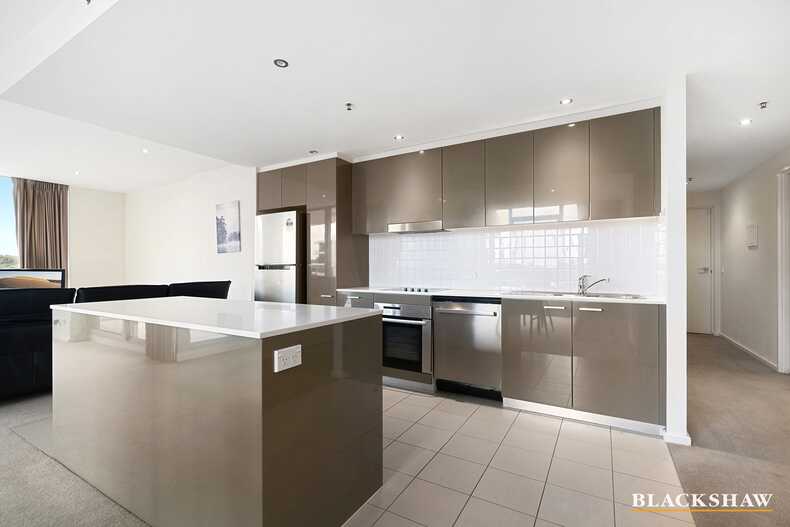 56/2 Edinburgh Avenue City