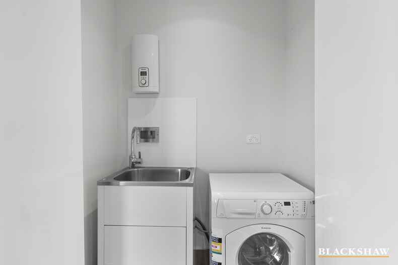 6/27 Moore Street Turner