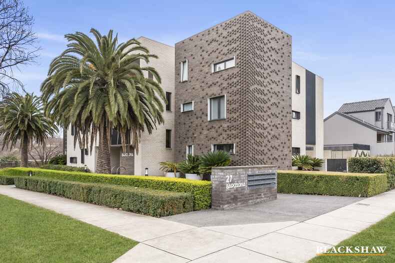 6/27 Moore Street Turner